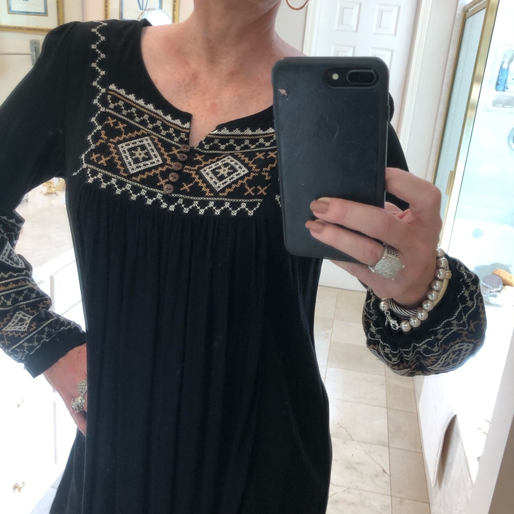 FREE with purchase: Black gauze dress w/ Aztec design embroidery, Sz S - Picture 5 of 8